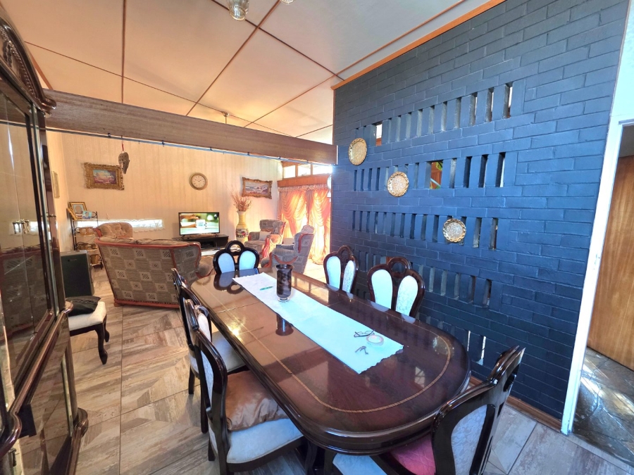 5 Bedroom Property for Sale in Jordania Free State